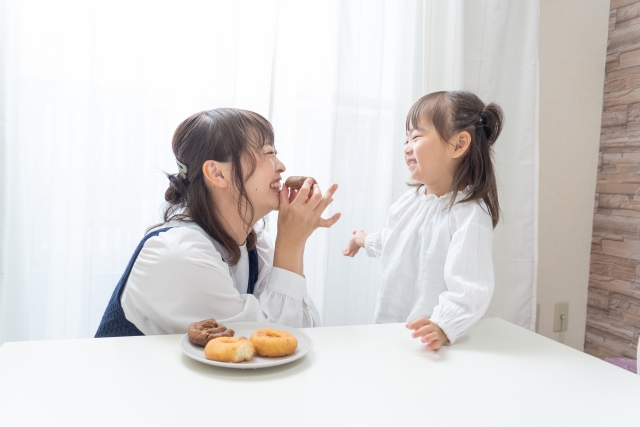 子どもの歯並びは「噛むこと」だけで決まるわけではありません